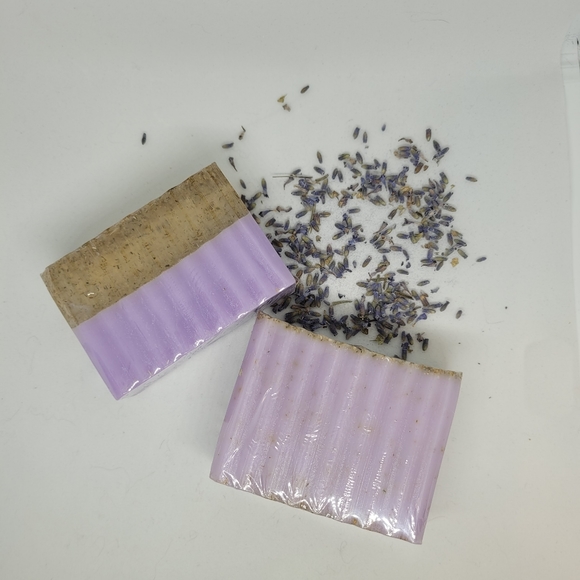 Lavender chamomille Soap ( 1 soap) - Picture 2 of 2